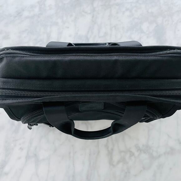 Tumi Alpha Organizer Brief Bag Black Ballistic Nylon Brief Carry-On Work Bag 16" - Picture 2 of 10